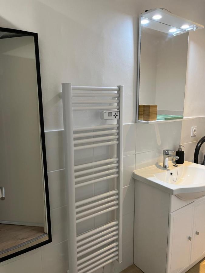 Studio Hyeres -Rue Pietonne Climatisation Lit 160 Tout Equipe - Sabrina Εξωτερικό φωτογραφία